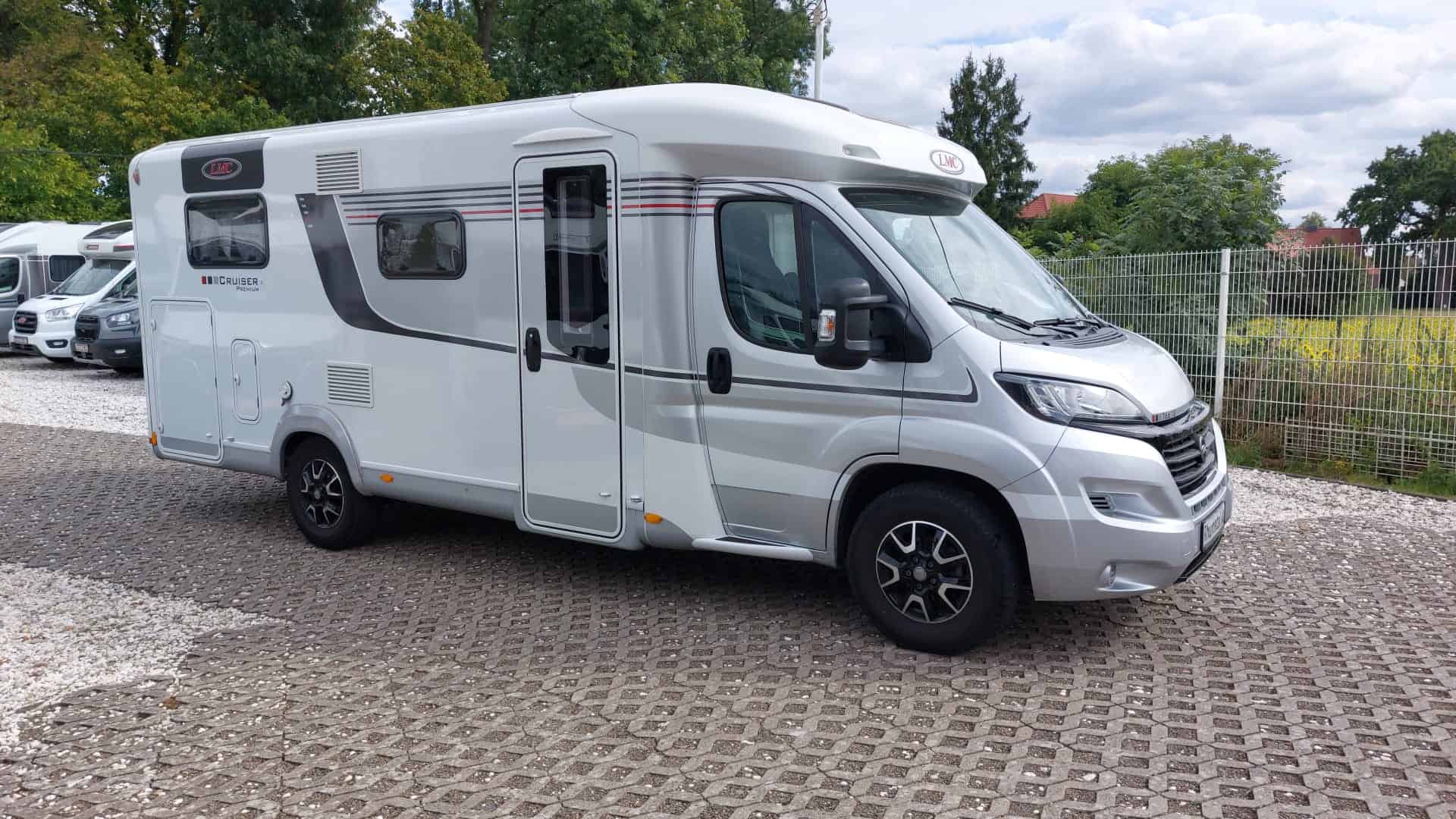 Vorher und nachher Der Unterschied: Aufbereitung gebrauchtes Wohnmobil